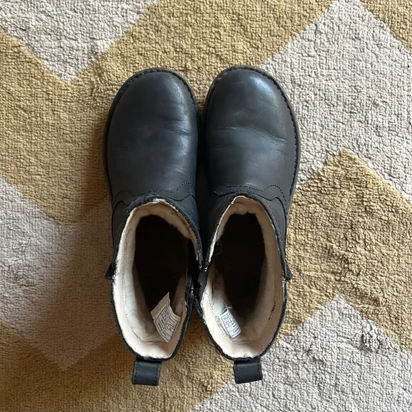 UGG ankle boots - Picture 4 of 10